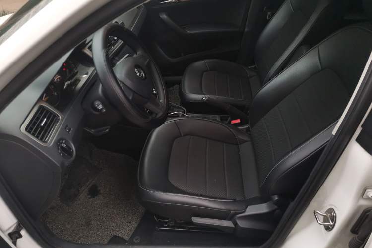 Used Skoda Rapid Spaceback 2016 Revised 1.6L Automatic Chuanxing Version