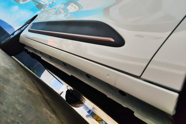 Used Dongfeng NAMMI 01 
