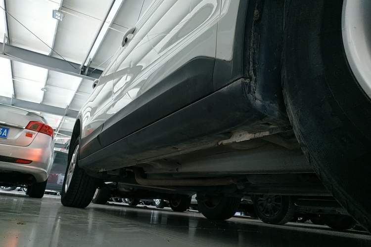 Used Zotye Domy X5 2017 Value Edition 1.6L Manual Comfort Model
