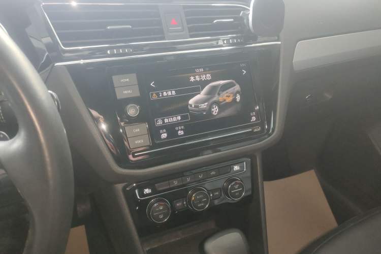 Used Volkswagen Tiguan L 2018 Revised Version 330TSI Automatic Two-Wheel Drive Comfort Edition
