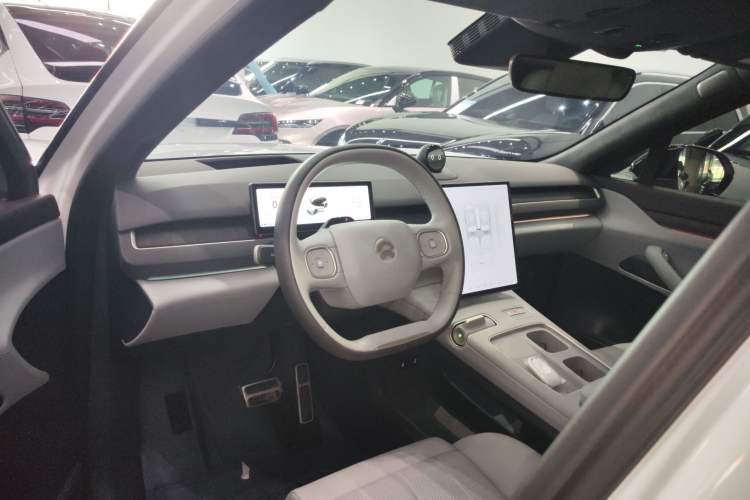 Used Nio ES8 2024 75 kWh
