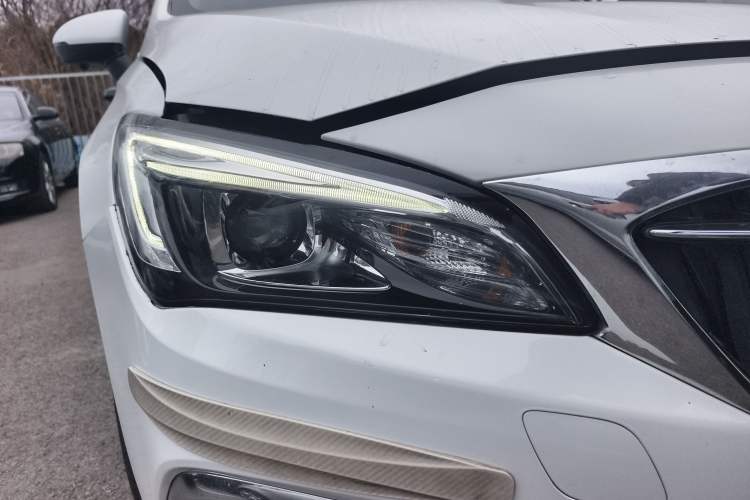 Used Buick Verano 2018 Sedan 20T Dual-Clutch Elite Model