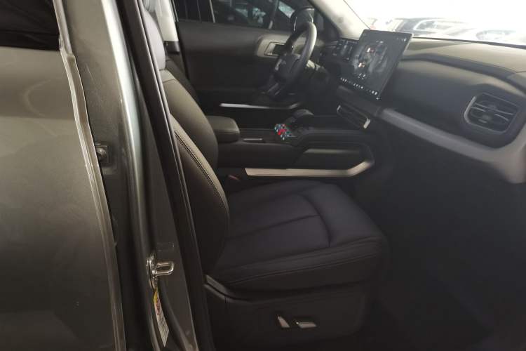 Used  Titanium 3 2025 501 km Range Rear-Wheel Drive Intelligent Driving Max Edition