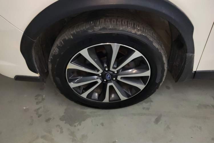 Used Subaru Forester 2018 2.0i Luxury Navigation Edition
