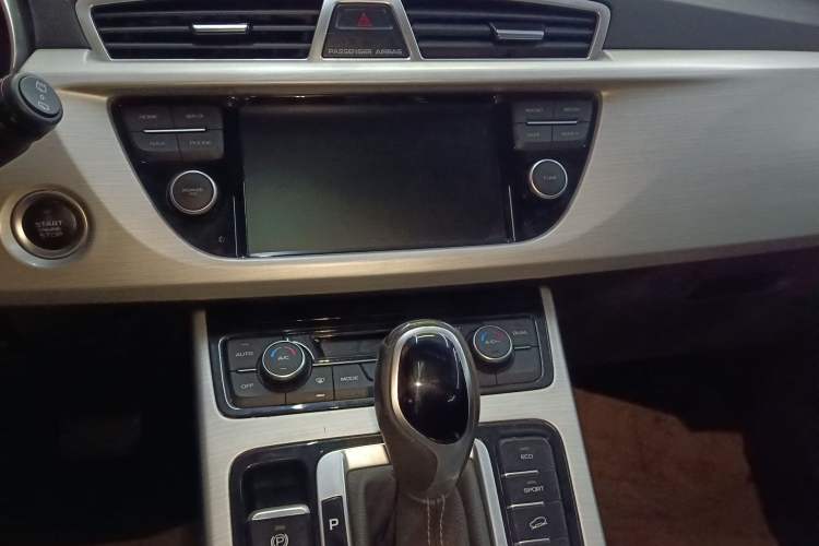 Used Geely Auto Emgrand X7 Sport 2016 1.8TD Automatic Smart Connectivity Version