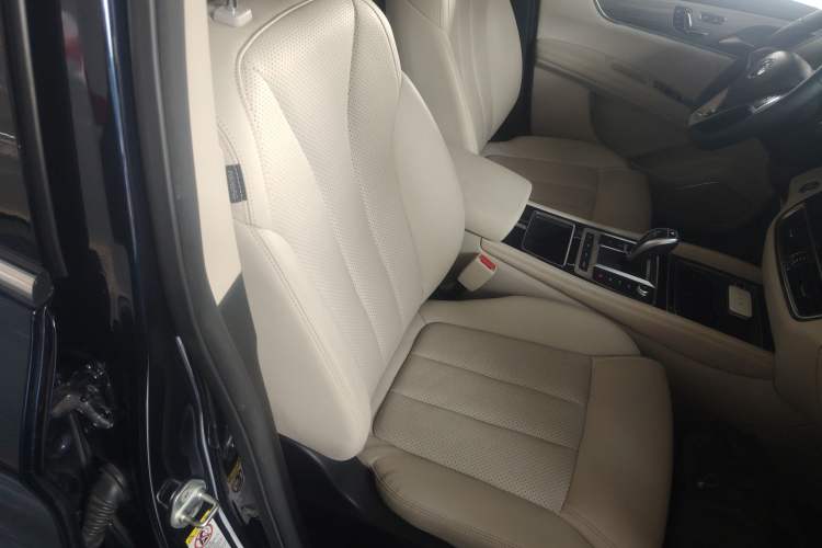 Used BYD Song MAX New Energy 2019 DM 1.5T Smart Connect Zhiyao Model 6 Seats China VI Standard
