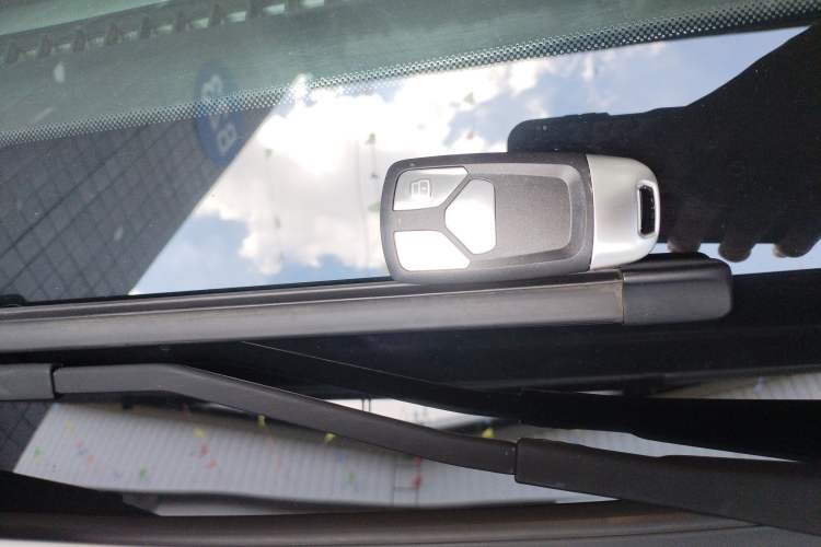 Used Wuling Jiachen 2022 1.5T CVT Smart Luxury Version
