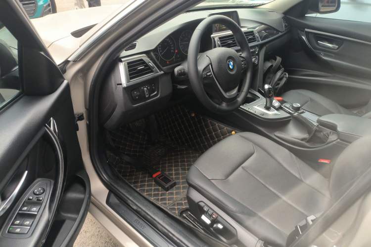 Used BMW 3 Series 2017 320Li Fashion Model
