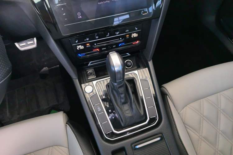 Used Volkswagen Magotan 2023 2 Million Units Limited Edition 330TSI DSG Leading Version