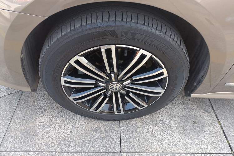 Used Volkswagen Passat 2017 330TSI DSG Prestige Edition
