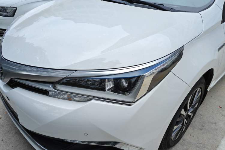 Used Toyota Corolla 2017 Revised Dual-Engine 1.8L E-CVT Elite Edition
