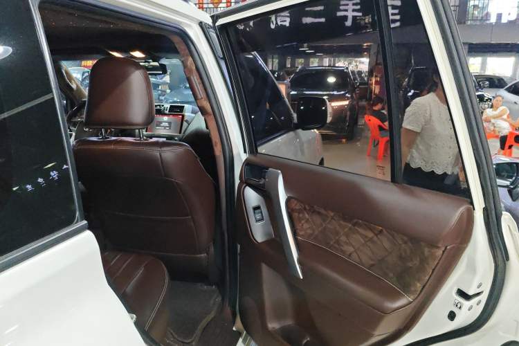 Used Toyota Prado 2016 3.5L Automatic TX-L
