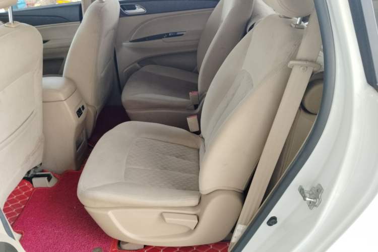 Used Baojun 730 2019 1.5L Manual Value Edition 7 Seats China VI Emission Standard