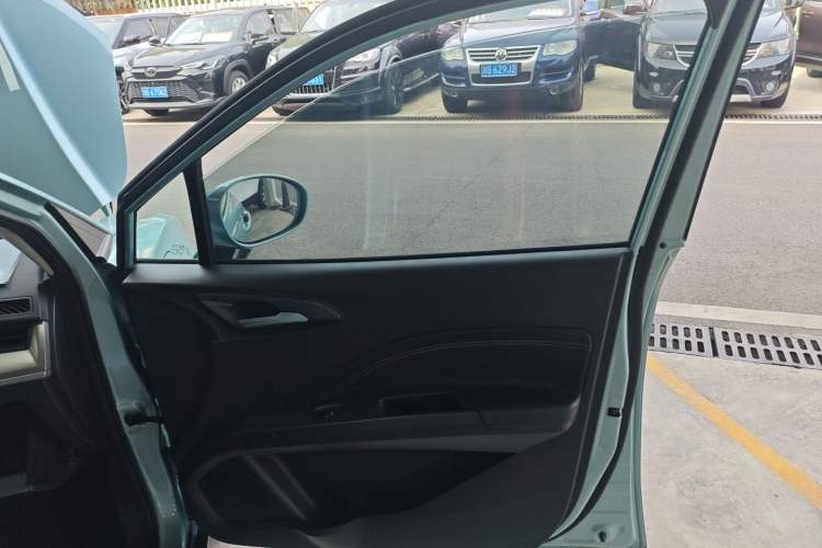 Used NETA V 2021 Long-Range Entertainment Edition Upgrade Model
