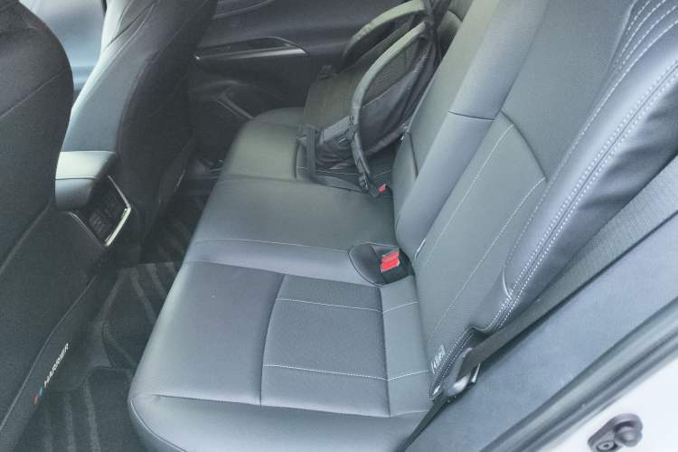 Used Toyota Harrier 2023 2.0L CVT Two-Wheel Drive Deluxe Edition
