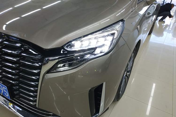 Used Buick GL8 2023 ES Lu Zun Luxury Model