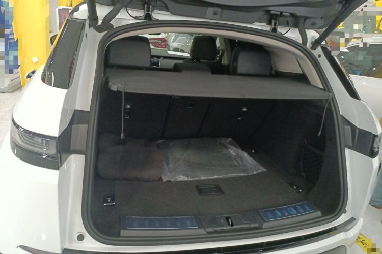 Used Land Rover Range Rover Evoque 2023 Aurora L 249 PS Luxury Edition
