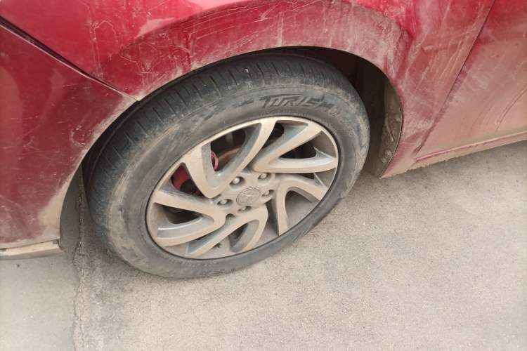 Used  Refine S2 2015 1.5L CVT Luxury Smart Version