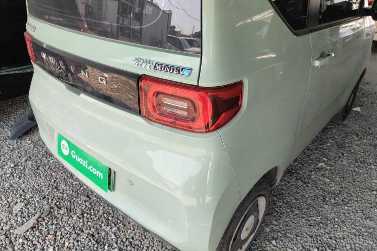 Used Wuling Hongguang MINIEV 2021 Macaron Premium Model – Lithium Iron Phosphate