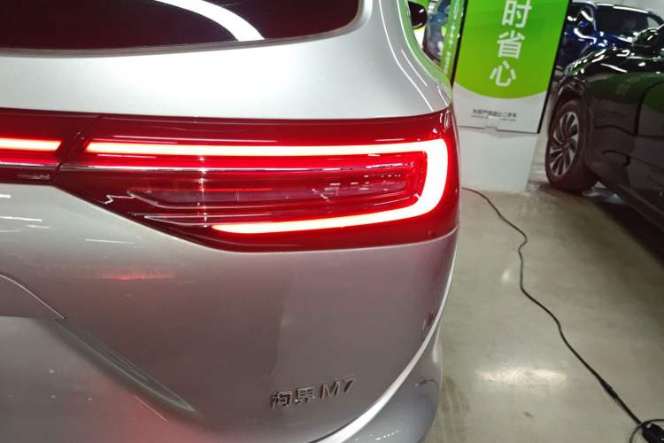 Used Hima AITO M7 2024 1.5T Intelligent Driving Rear-Drive Max Edition 5 Seats
