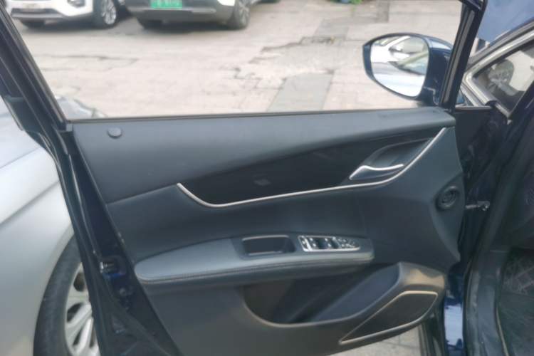 Used BYD Song MAX 2017 1.5T Automatic Smart Connect Elite 7-Seater
