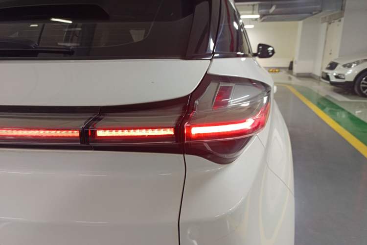 Used NETA U 2022 Zhi400 Pro Ternary Lithium
