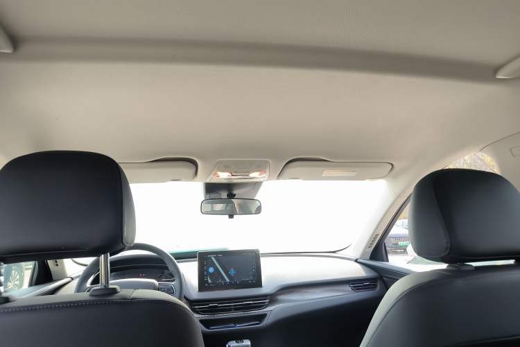 Used Hongqi E-QM5 2023 Base Travel Edition
