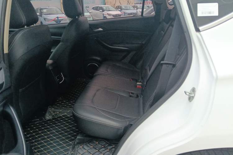 Used BYD Song 2020 Classic Edition 1.5T Manual Luxury Model
