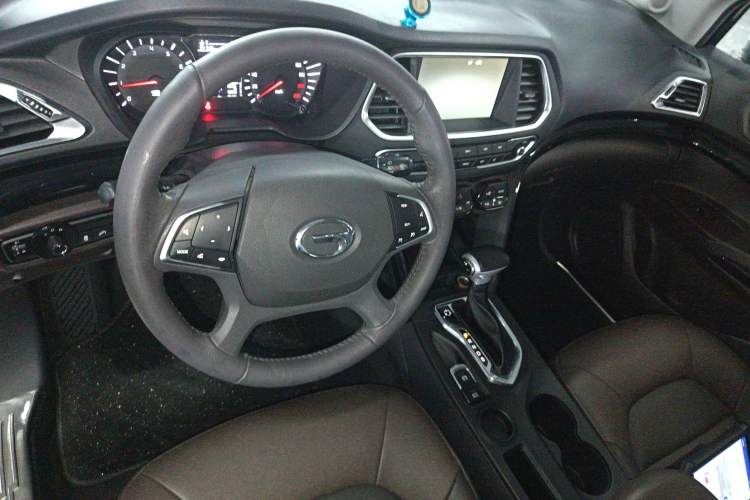 Used GAC Trumpchi GS4 2017 235T Automatic Two-Wheel Drive Luxury Smart Connectivity Version
