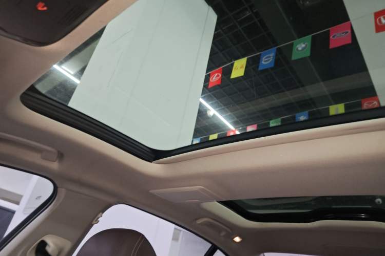 Used BMW 5 Series 2019 Facelifted 530Li Luxury Edition Premium Package
