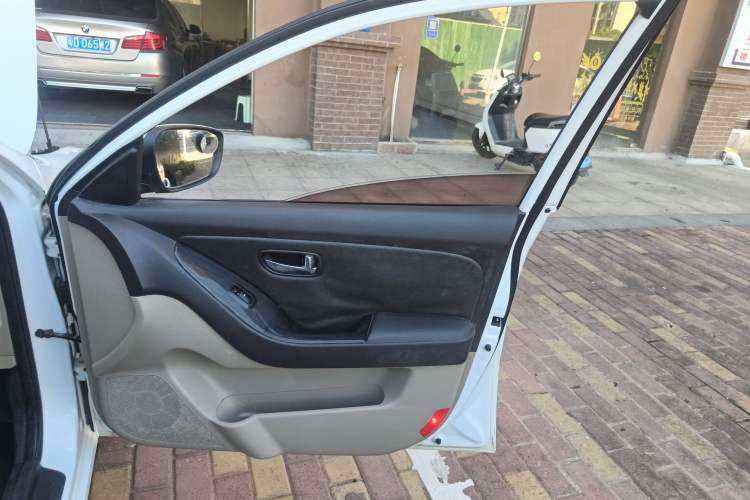 Used Hyundai Celesta 2011 1.6L automatic luxury version
