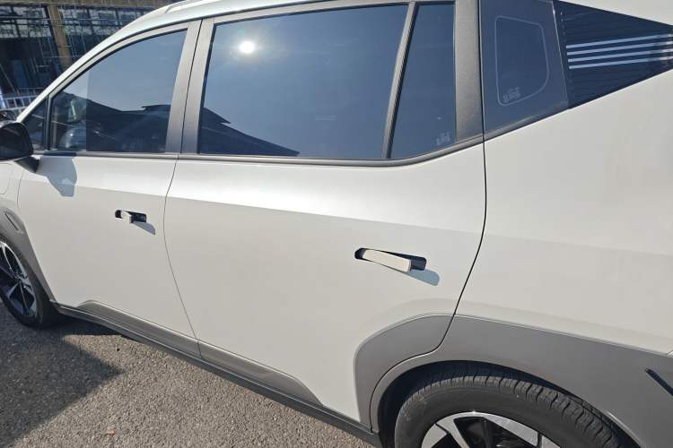 Used AION Y 2023 Younger Star Edition