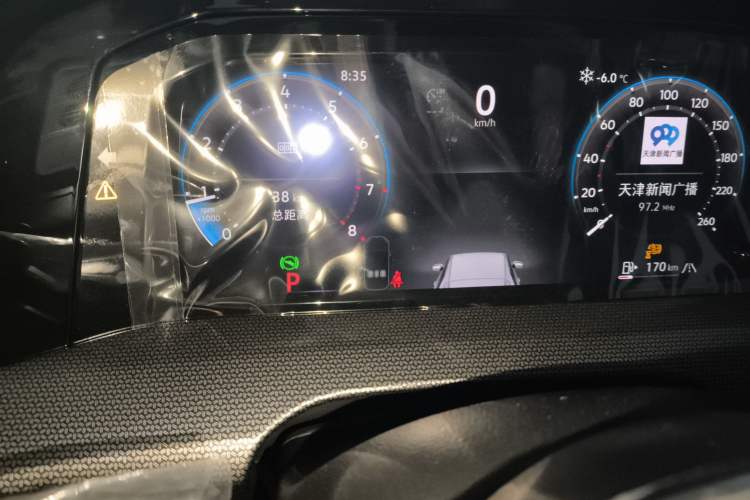 Used Volkswagen Golf 2025 300TSI R-Line
