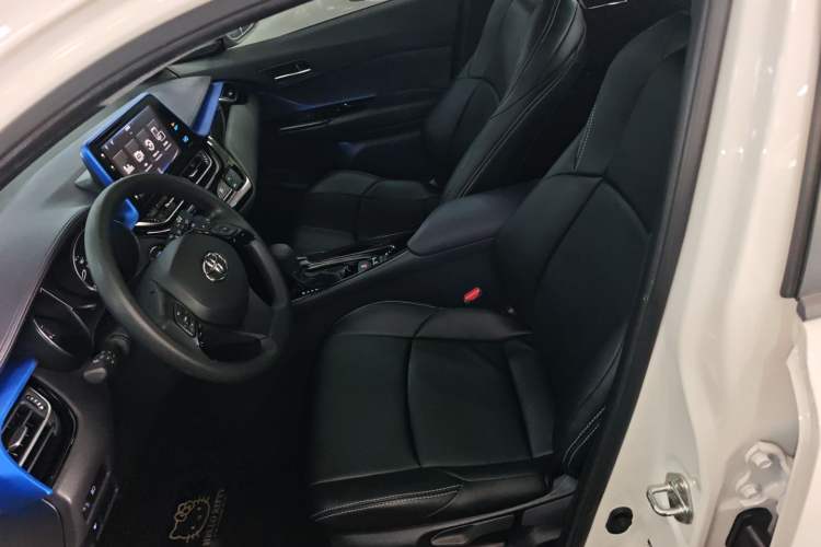 Used Toyota IZOA 2020 2.0L Enjoy Edition