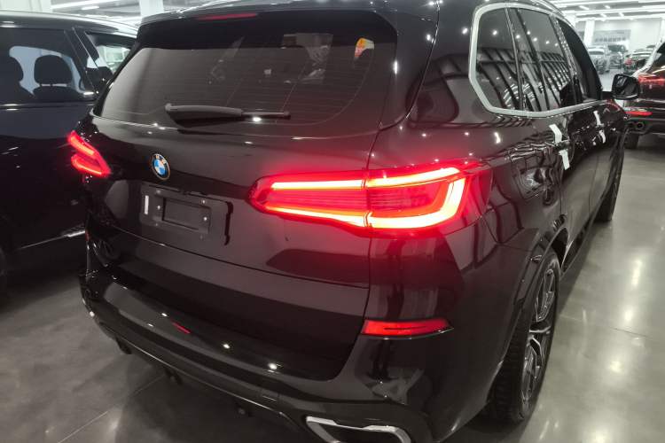 Used BMW X5 2020 xDrive40i M Sport Package
