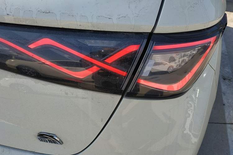 Used BYD Dolphin 2023 420 km Fashion Edition
