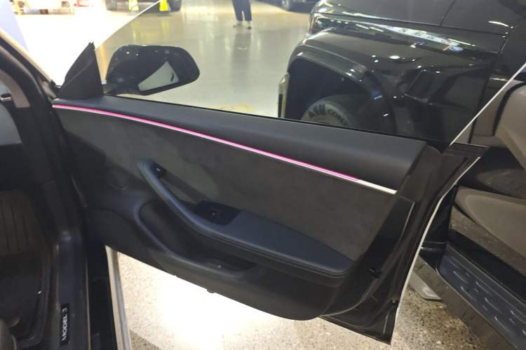 Used Tesla Model 3 2023 Long-Range All-Wheel-Drive Version
