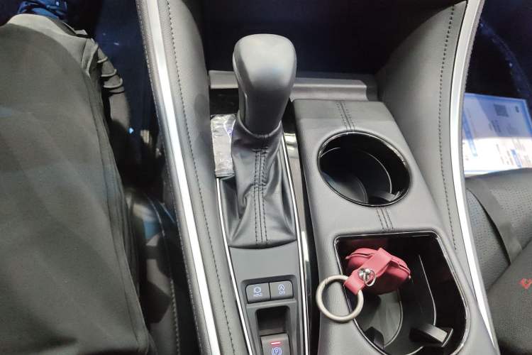 Used Toyota Avalon 2023 2.0L Premium Edition
