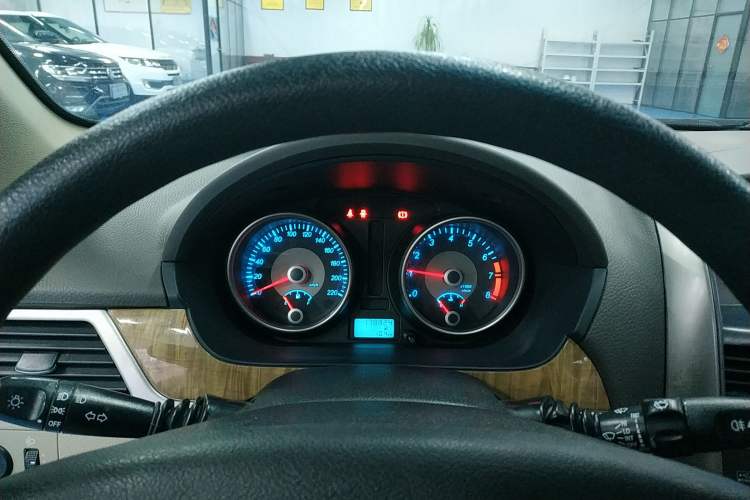 Used Buick Excelle 2015 1.5L Manual Classic Trim
