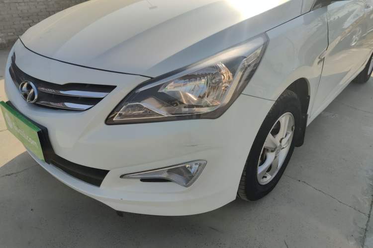 Used Hyundai Verna 2014 1.4L Manual Smart GLS Trim
