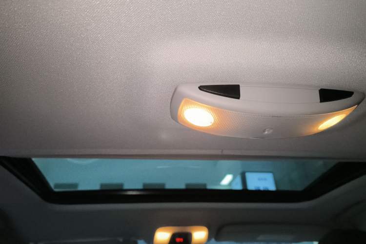 Used Volvo S60 2016 S60L T4 Zhiyuan Edition
