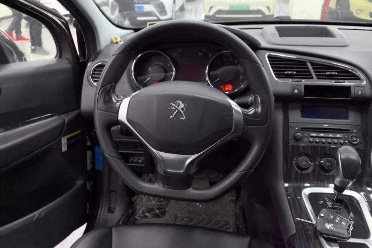 Used Peugeot 3008 2015 1.6THP Automatic Classic Edition

