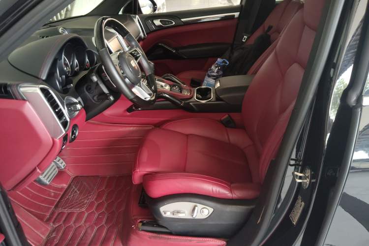 Used Porsche Cayenne 2015 3.6L automatic transmission U.S. specification
