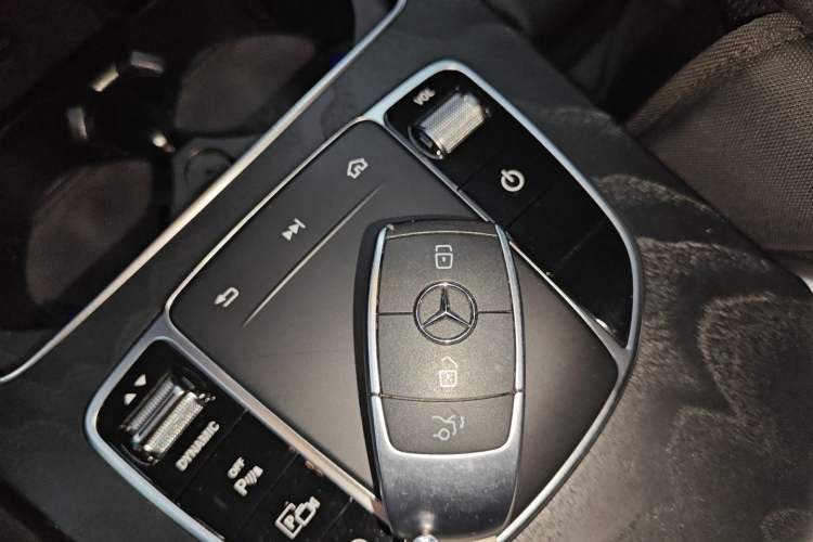 Used Mercedes-Benz C-Class 2020 Restyled C 200 L Fashion Edition Sport Version
