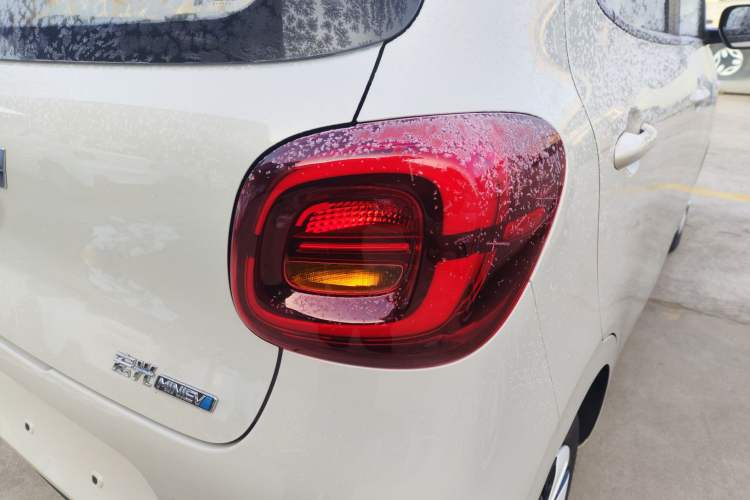 Used Wuling Hongguang MINIEV 2025 Four-Door Version Advanced Edition