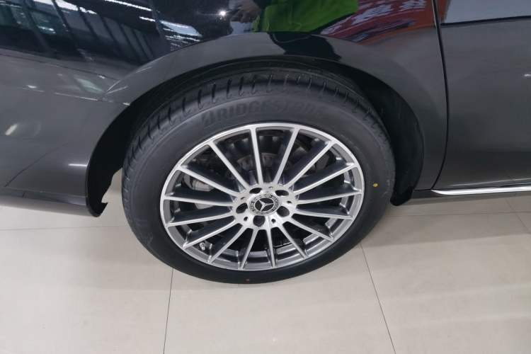 Used Mercedes-Benz E-Class 2022 Updated E 260 L
