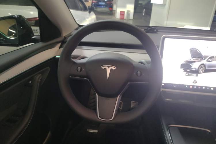 Used Tesla Model Y 2024 Rear-Wheel-Drive Version