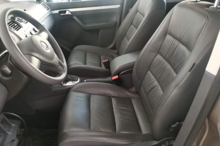 Used Volkswagen Touran 2015 1.4T DSG Comfort Edition 5 Seats
