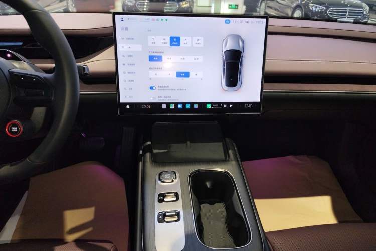 Used  SU7 2024 Rear-Drive Long-Range Intelligent Driving Version
