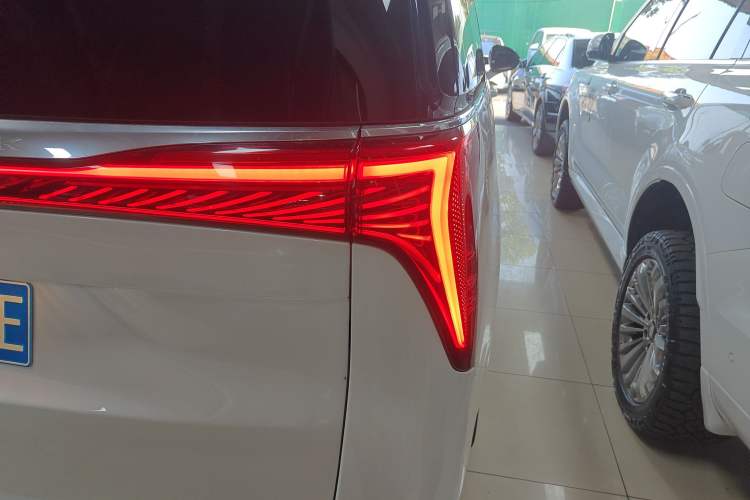 Used Buick Century 2023 2.0T Seven-Seater Yinshi Edition